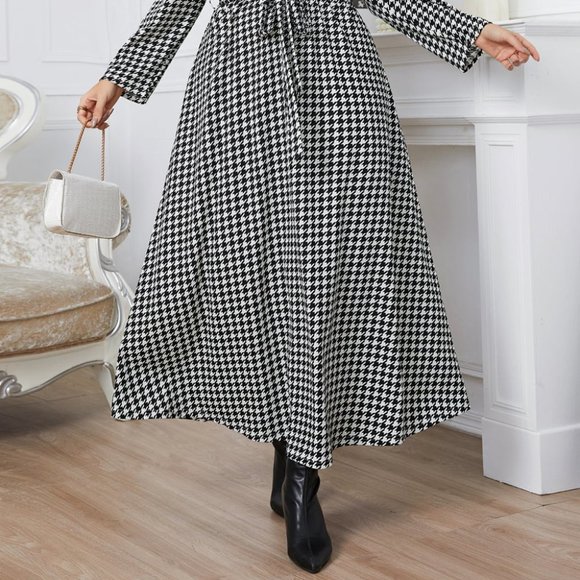 Melo Apparel Plus Size Notched Neck Houndstooth Tie Belt Maxi Dress - Picture 4 of 7